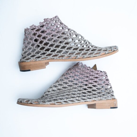 Verdura Geometric Netted Boots - Picture 2 of 8